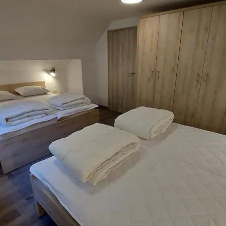House Ukanc 87, Bohinjsko Jezero Lägenhet Bohinj